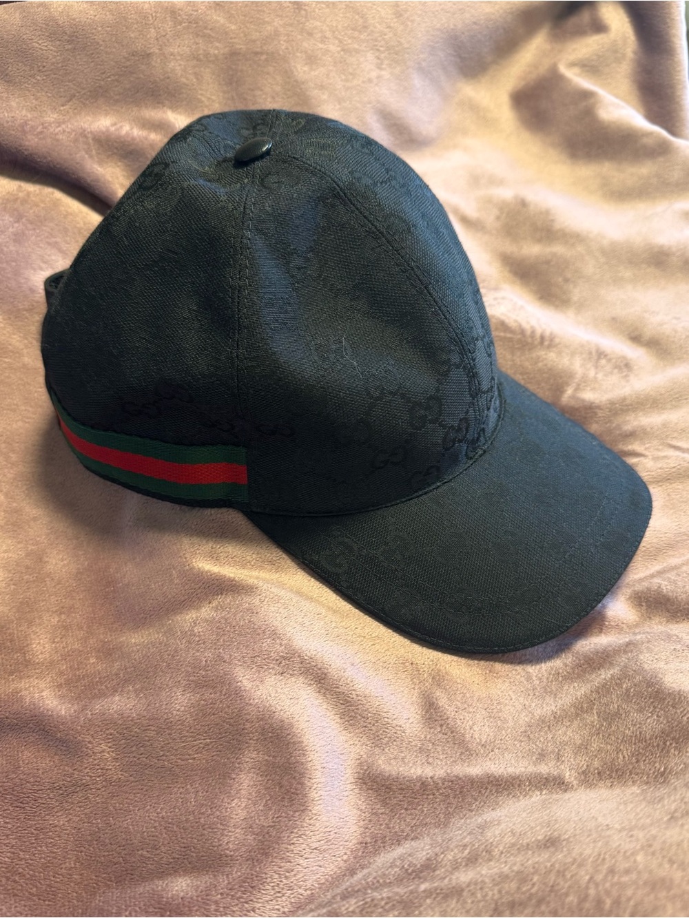 Gucci Black Cap with Green and Red Web Stripe Unisex - Picture 2 of 6